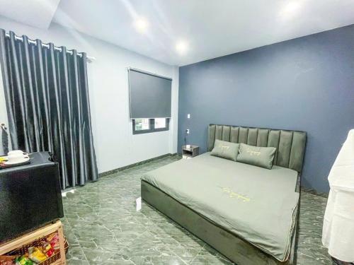 1 queen bed
