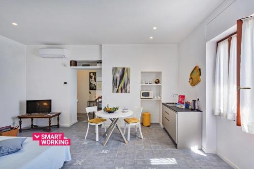  Yellow Suite sul Lungomare di Recco by Wonderful Italy in Recco