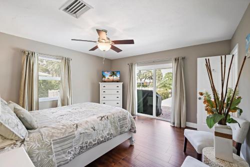 Fairlawn Court Pool Home - image 5