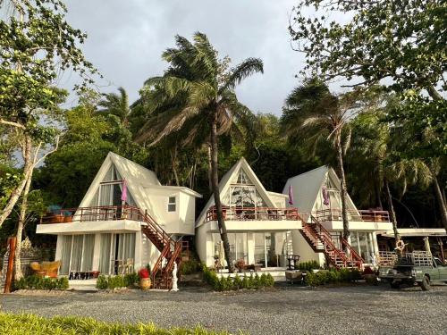 Exterior view, 7 Heaven camping Lanta in Koh Klang