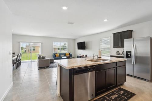 Brand New 4-Bedroom House near Disney & Beaches! in Port Saint Lucie, USA