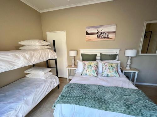 Cenikma Guest Suites - Family Room 2 in Nahoon Mouth