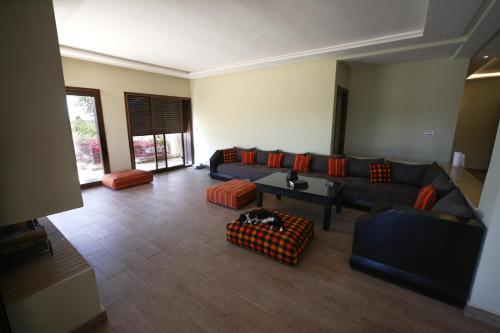 sala de TV, Villa Tizra - Guest house in Bouznika