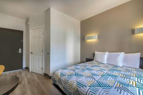 Motel 6-Cedar Park TX - image 9