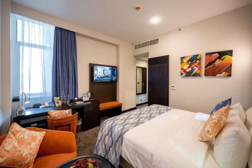 Deluxe Room Queen room in Ramada Encore by Wyndham Doha