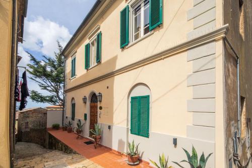  Dimora Etrusca by VacaVilla in 57020 Bibbona