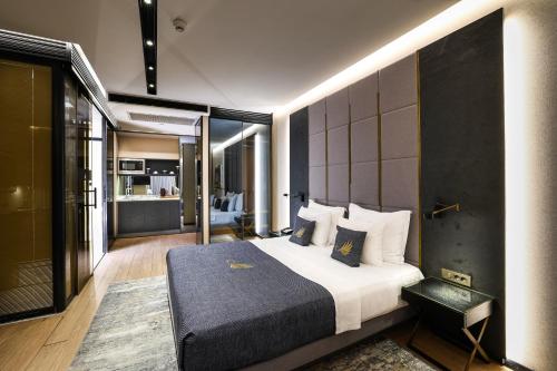 Broyt Suites - image 11