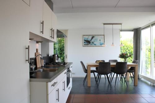  Watervilla de Rietzanger by Droomvilla in Langweer