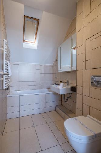 Echo Residence All Suite Hotel - image 4