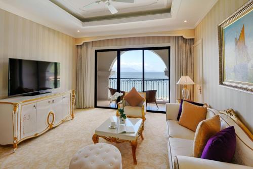 Nha Trang Marriott Resort & Spa, Hon Tre Island