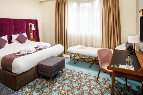 room detail thumbnail 1