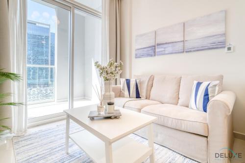 Contemporary 1BR at Vera Tower Business Bay by Deluxe Holiday Homes, Dubai (Foto 10)