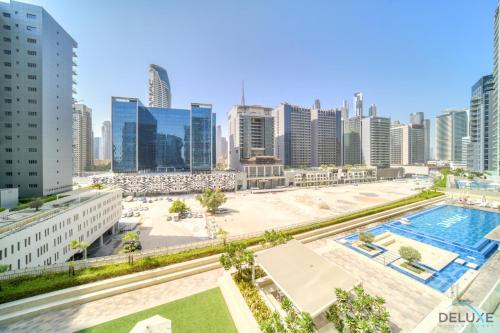 Contemporary 1BR at Vera Tower Business Bay by Deluxe Holiday Homes, Dubai (Foto 6)