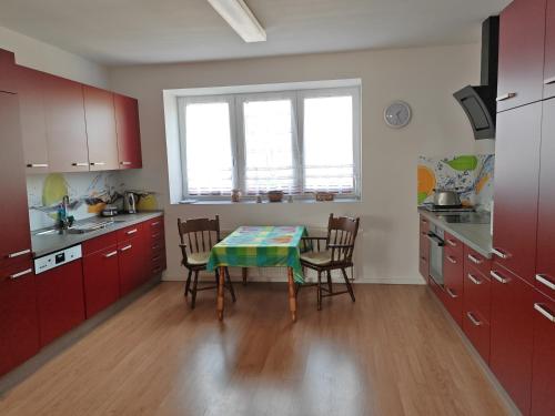 Apartment O3 - Gehobene 6-Zimmer Wohnung 175qm für 1-7 Personen 2x DZ 3x EZ