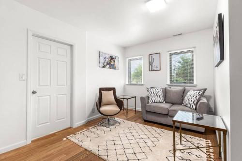 Opulent 2 Bedroom Getaway, Detroit