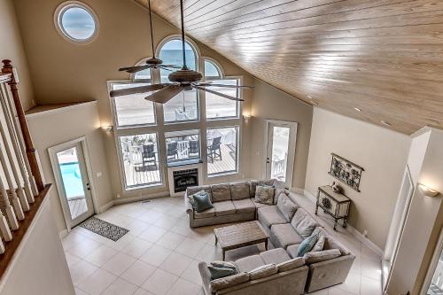 Low Tide Too (Sleeps 20) - image 6