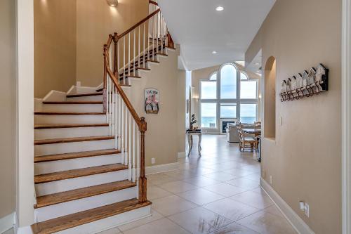 Low Tide Too (Sleeps 20) - image 11