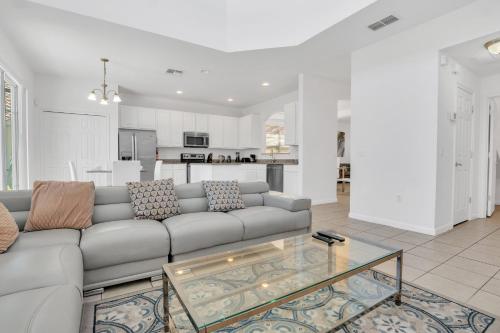 Aviana Resort 6 Bed 5 Baths in Davenport, USA