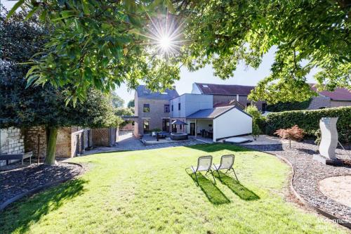 Li Mohone cottage Verlaine