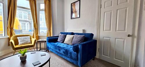 Vale House by Switchback Stays, Cardiff