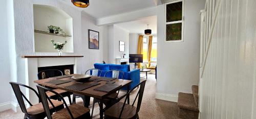 Vale House by Switchback Stays, Cardiff (photo 6)