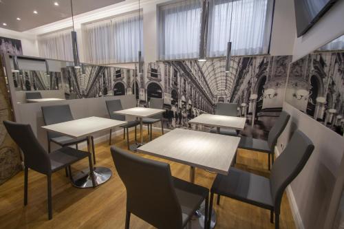 Hotel Flora - image 7