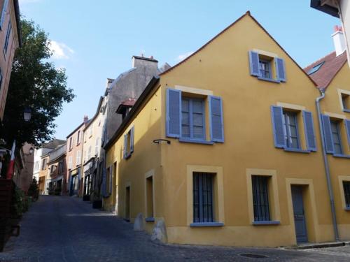 Chez Laurette - Charming apartment in historic village near Versailles