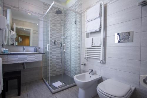 Hotel Flora - image 2