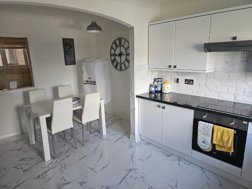 Snug - Colquhoun Square Apartment in Helensburgh