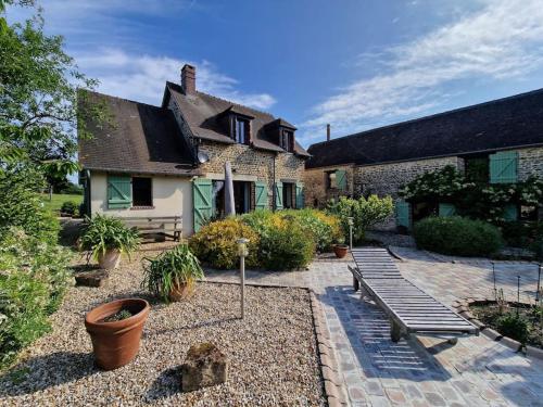 Balkons/terase, Escapade nature, 2 maisons de charme pour 6 in Moulins-la-Marche