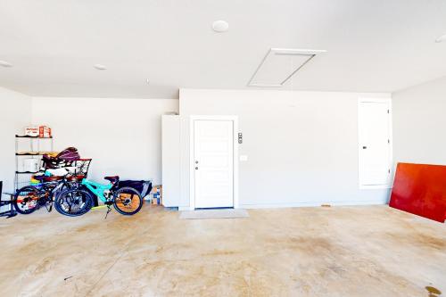 Life is Good on 18th Street