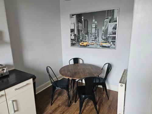 บริการและสิ่งอำนวยความสะดวก, Snug - Abhainn Apartment in เฮเลนส์โบ่