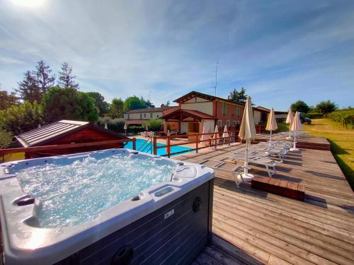Agriturismo e Cantina La Sabbiona - Traversara