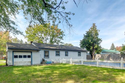 South Burlington Home with Seasonal Pool! in South Burlington, USA