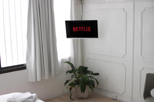 One-Bedroom Apartment image 7