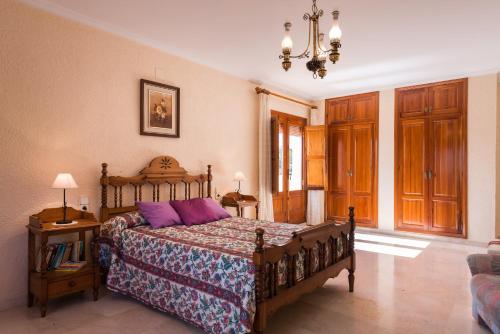 Villa Llobell - Plusholidays