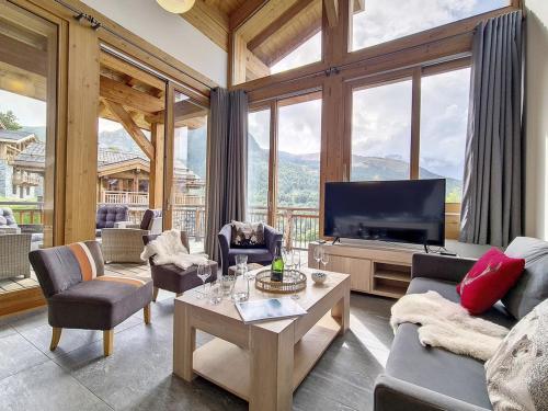 Chalet Coron · Confort superieur · Sauna et Wifi · Acces direct aux pistes · Parking couvert - FR-1- near Cafe Snack
