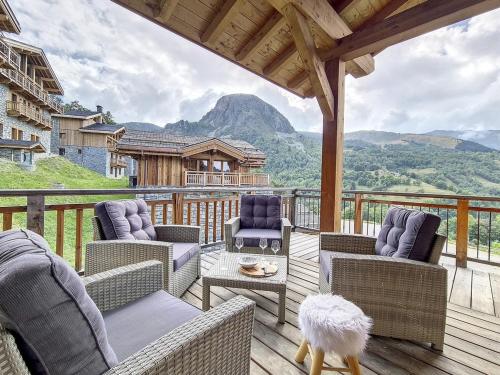 Chalet Coron · Confort superieur · Sauna et Wifi · Acces direct aux pistes · Parking couvert - FR-1- near Cafe Snack
