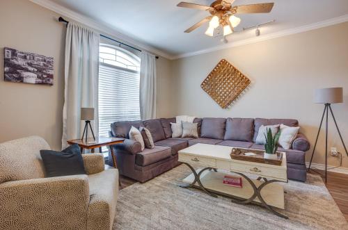 . College Station Retreat Near Texas A and M!