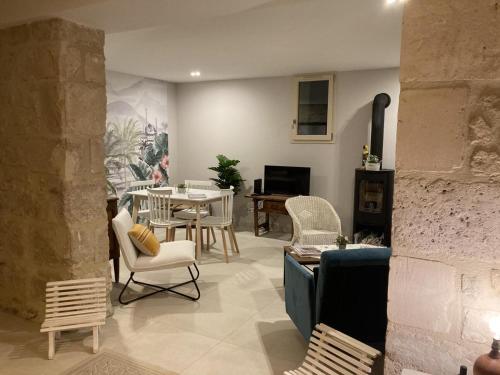 Maison de campagne avec jardin et wifi à Buzancy - FR-1-532-19 (Maison de campagne avec jardin et wifi a Buzancy - FR-1-532-19) in 塞普蒙