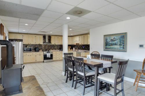 Spacious McMinnville Vacation Home with Gas Grill! in McMinnville, USA