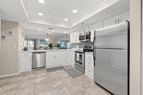 1412 Beach Cottages - main image