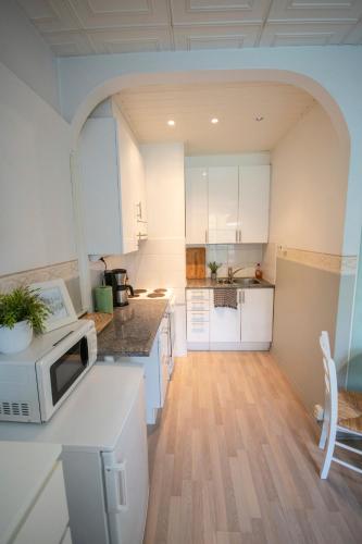 Kitchen, Cozy apartment near Aurajoki in Luostarinmaki