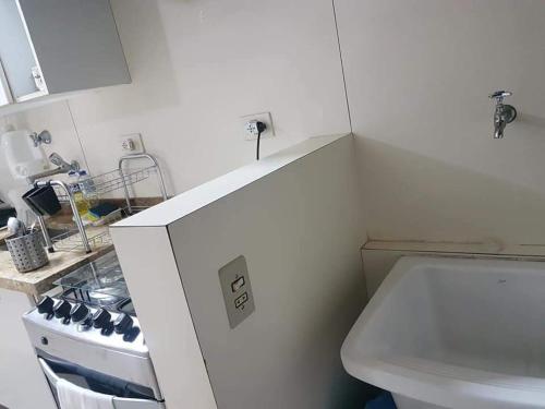 Flat 2 dormitorios - 1 quadra da praia - Pitangueiras / Guaruja near Shopping La Plage