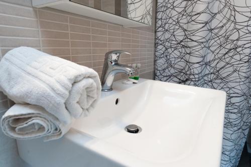 Alkinoos Beach Hotel - image 7