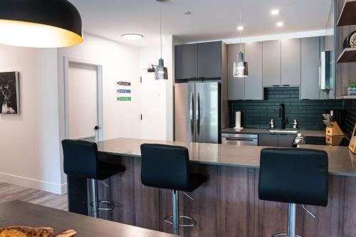 Alpine Haven by Revelstoke Vacations, Revelstoke (zdjęcie 8)