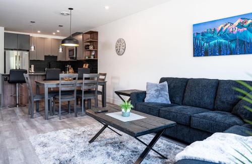 Alpine Haven by Revelstoke Vacations, Revelstoke (zdjęcie 11)