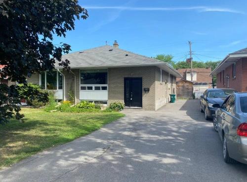 3 Bedroom Near downtown Ottawa