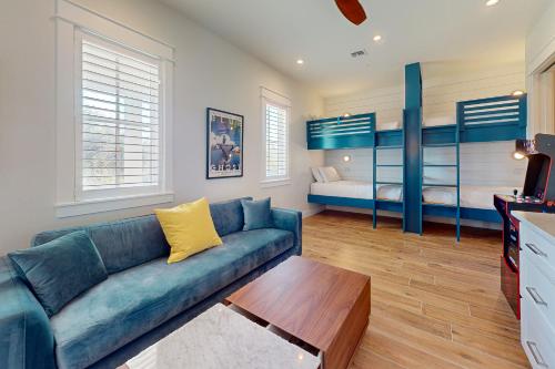 SBKC642, The Emerald, Sleeps 22, Pool & Ocean Views in Port Aransas, USA