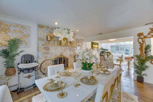 Dreams of Paradise Luxury Home with Pool!